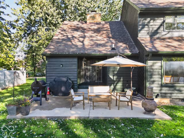 1053 Goldfinch Road, Columbus, IN 47203, photo 5 of 25