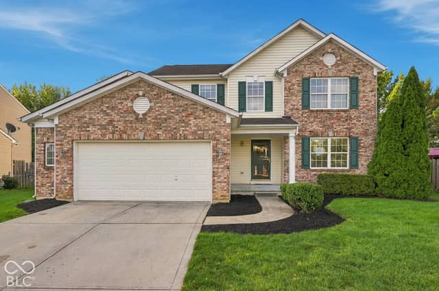 11031 Bear Hollow Drive, Indianapolis, IN 46229, photo 2 of 36