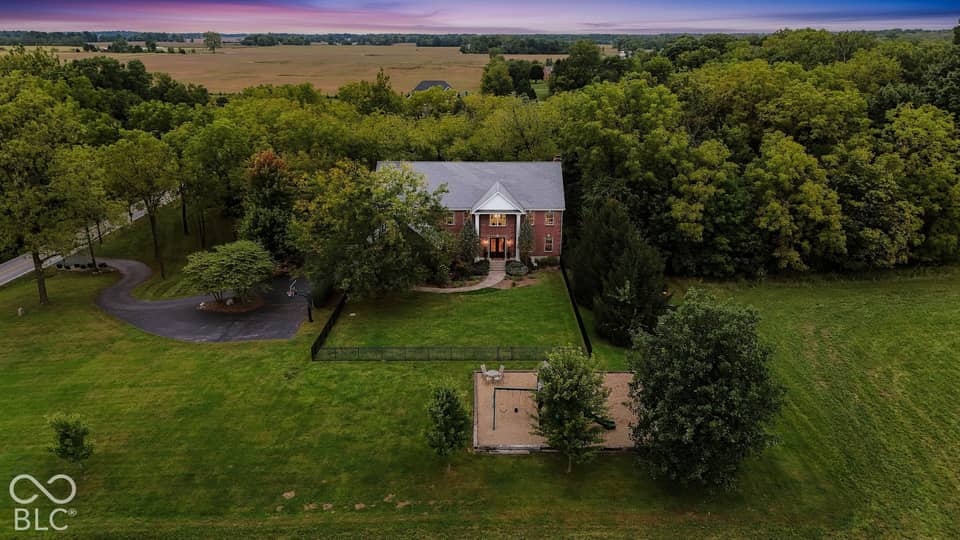 3323 S 800 E, Zionsville, IN 46077, photo 1 of 77