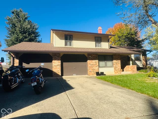 3960 Pineview Lane, Greenwood, IN 46142, photo 5 of 33