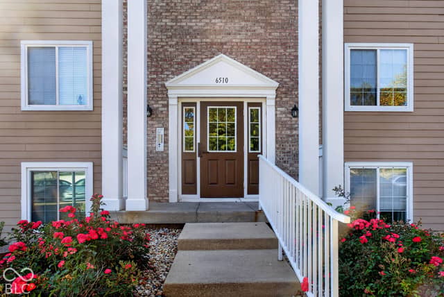 6510 Jade Stream Court #206, Indianapolis, IN 46237, photo 2 of 23