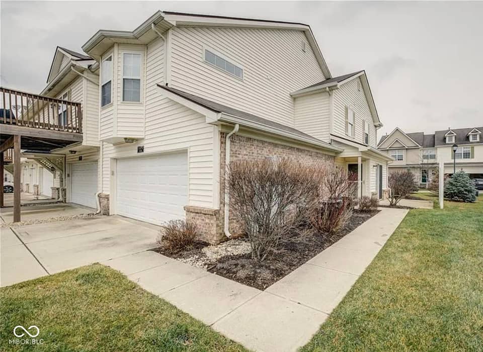 11475 Clay Court #100, Fishers