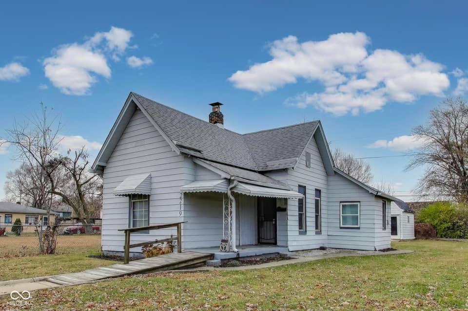 2219 Hovey Street, Indianapolis, IN 46218, photo 1 of 26