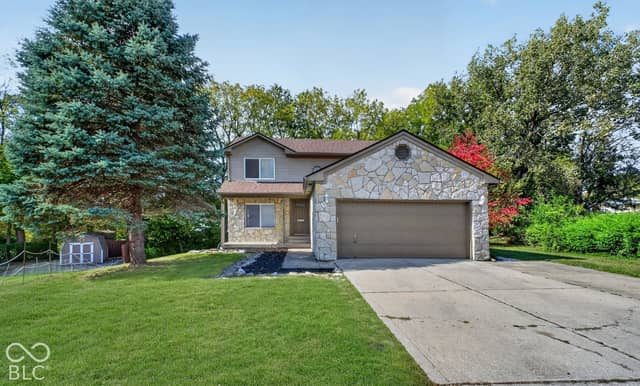 6879 Oak Lake Drive, Indianapolis, IN 46214, photo 2 of 48