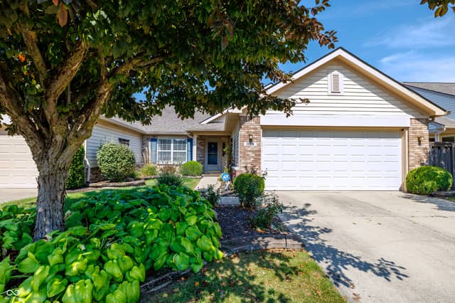 1126 Nanwich Court, Indianapolis, IN 46217, photo 3 of 63