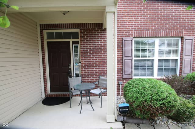12536 Schoolhouse Road, Fishers, IN 46037, photo 5 of 55