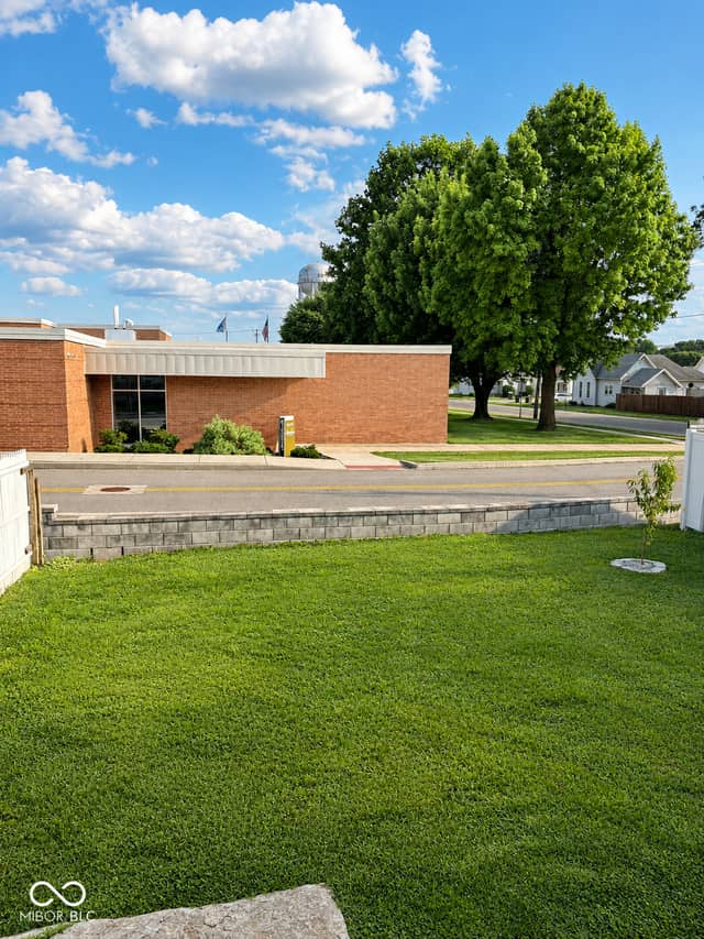 335 W North, Greensburg, IN 47240, photo 2 of 8