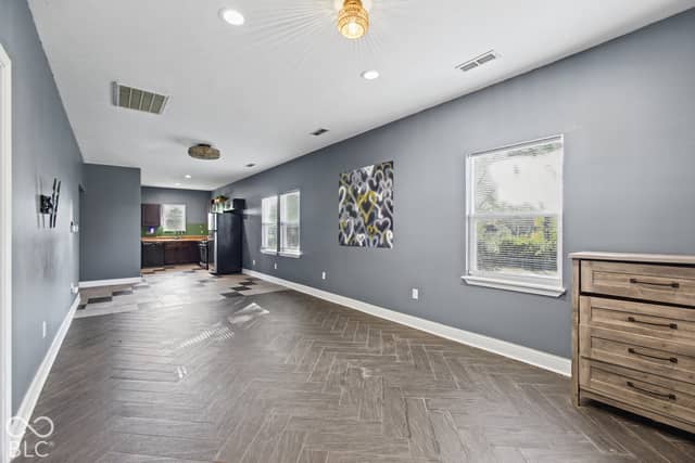 647 S Taft Avenue, Indianapolis, IN 46241, photo 4 of 27