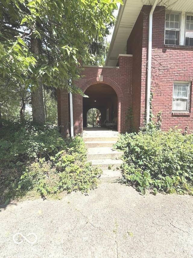 3621 Watson Road, Indianapolis, IN 46205, photo 4 of 7