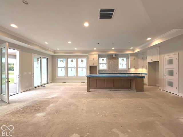 7051 Shenandoah Street, Zionsville, IN 46077, photo 5 of 19