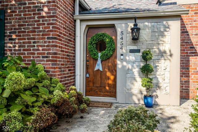 5454 N Illinois Street, Indianapolis, IN 46208, photo 5 of 46