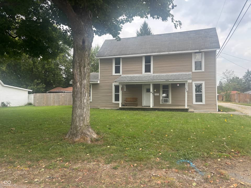 208 W Filmore Street, Alexandria, IN 46001, photo 1 of 17