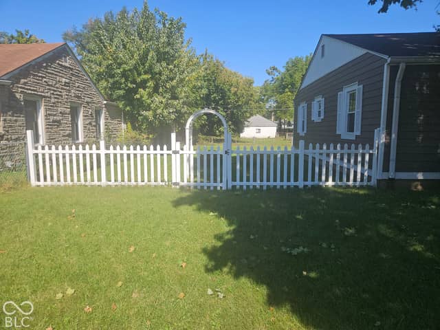 2636 E 40th Street, Indianapolis, IN 46205, photo 4 of 42