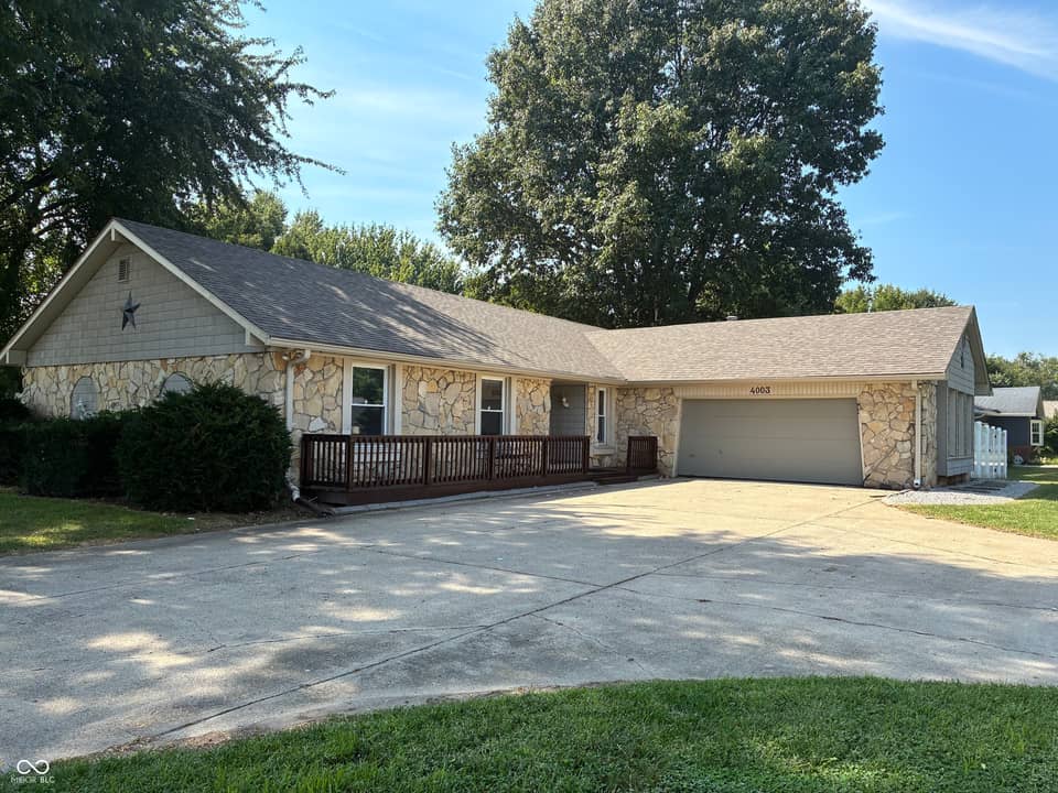 4003 W Fairview Road, Greenwood, IN 46142, photo 1 of 18