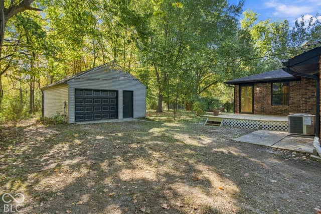 3045 W 69th Street, Indianapolis, IN 46268, photo 2 of 33