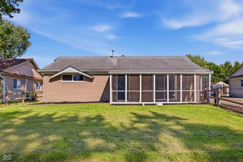 611 Gooseberry Lane, Greenwood, IN 46143, photo 1 of 33