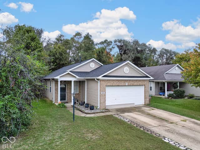 2460 Lakecrest Drive, Columbus, IN 47201, photo 4 of 31