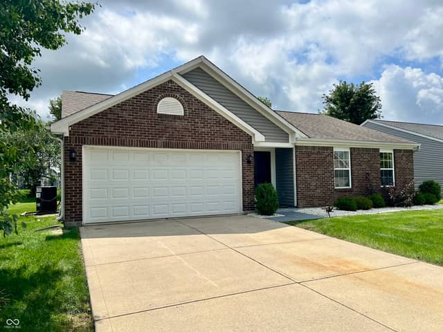 6815 W Odessa Way, McCordsville, IN 46055, photo 4 of 41
