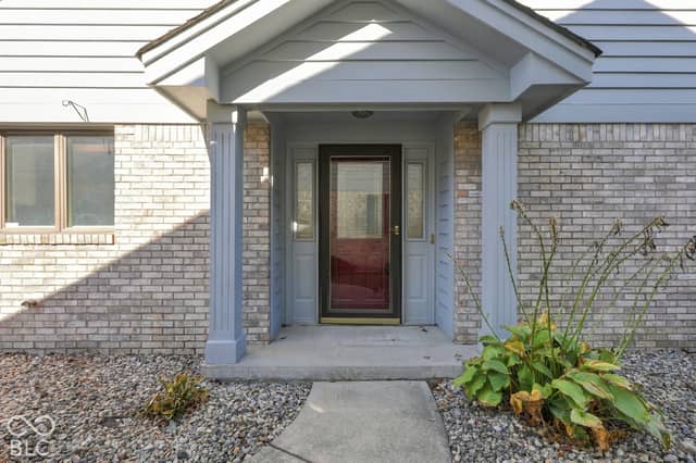 924 Fenway Court, Anderson, IN 46011, photo 4 of 32