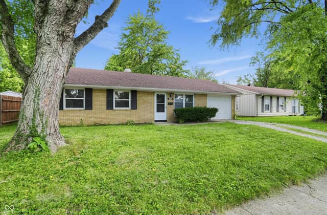 3707 N Brentwood Avenue, Indianapolis, IN 46235, photo 3 of 31