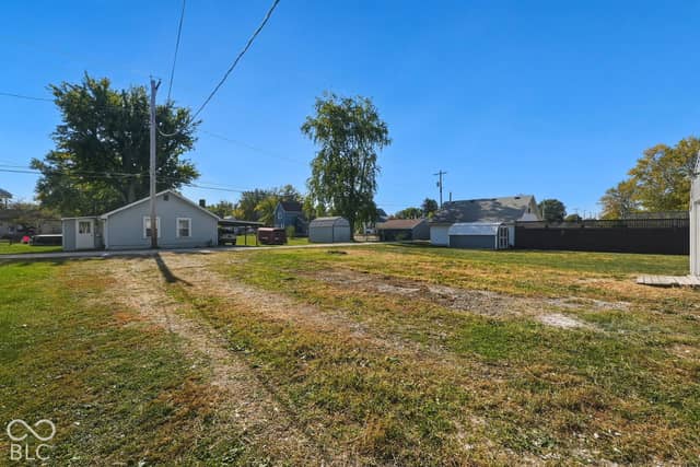 1909 S J Street, Elwood, IN 46036, photo 5 of 73