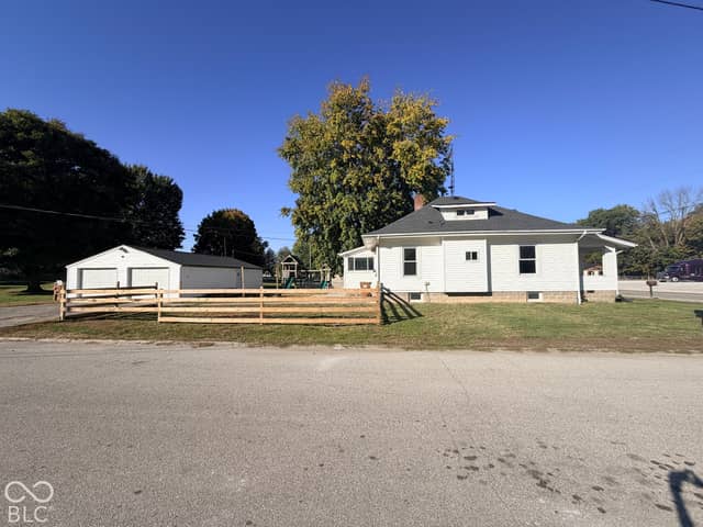 601 W Washington Street, Waynetown, IN 47990, photo 4 of 49