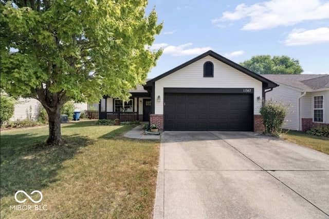 11267 Harrington Lane, Fishers, IN 46038, photo 3 of 20