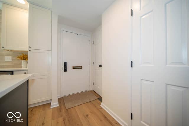 14 Druid Hill Court, Carmel, IN 46032, photo 3 of 24