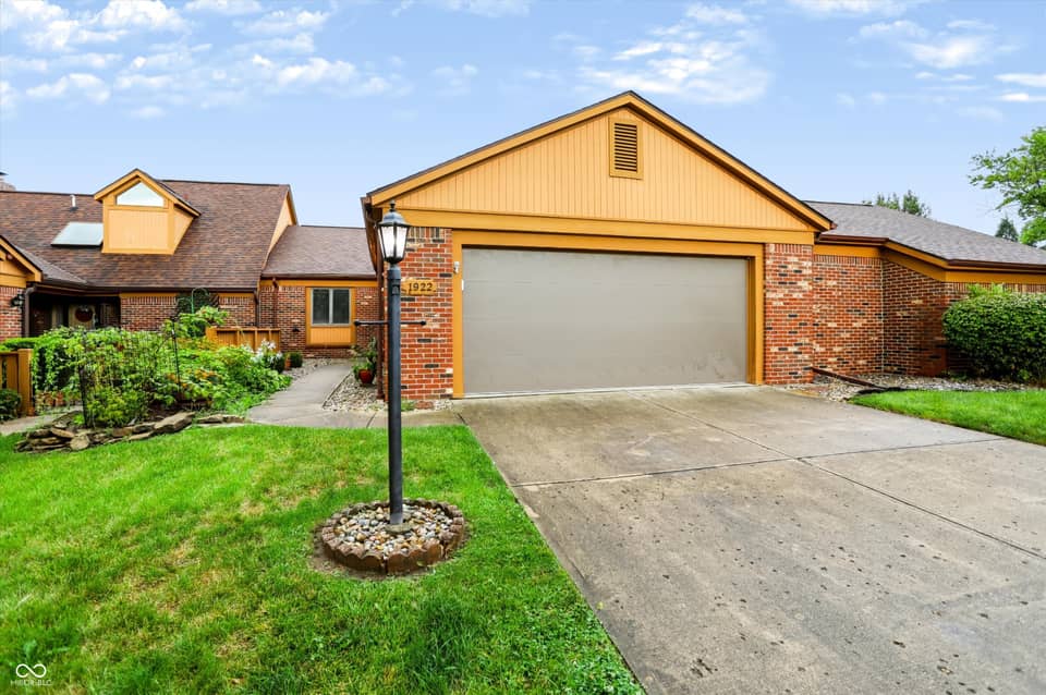 1922 Saint James Place, Anderson