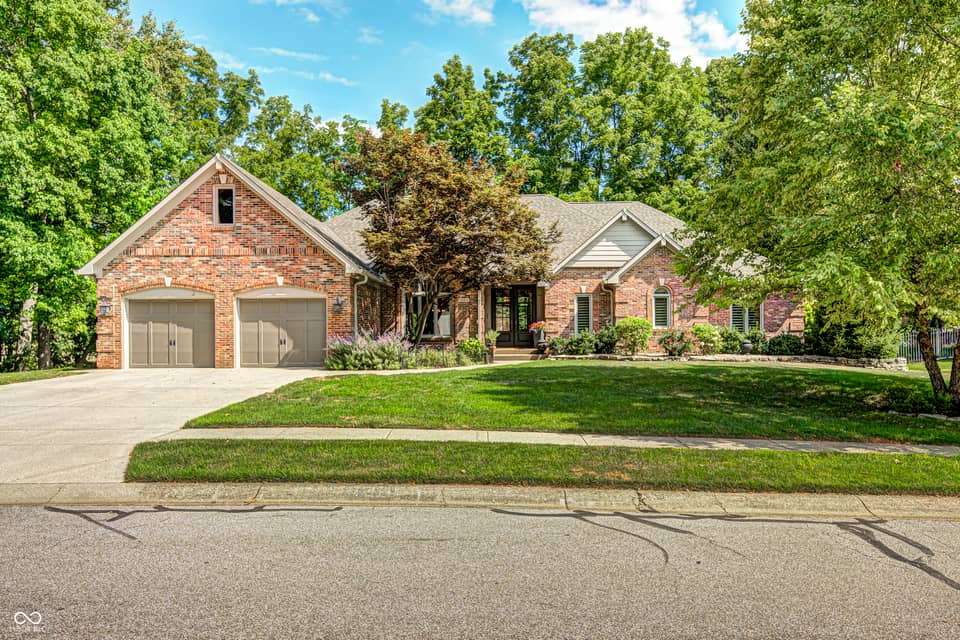 4664 Fox Moor Lane, Greenwood, IN 46143, photo 1 of 66