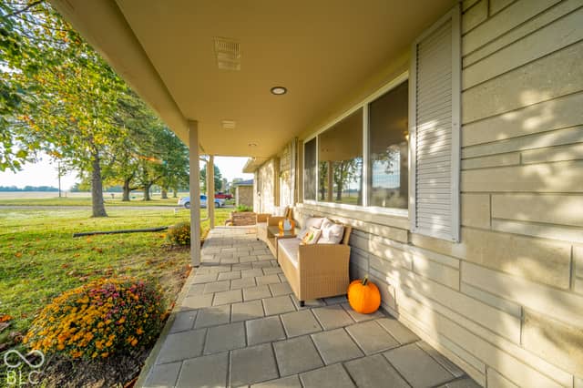 8401 S Center Road, Muncie, IN 47302, photo 4 of 27