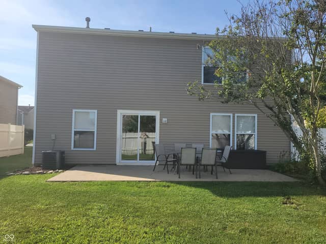 8468 Ash Grove Drive, Indianapolis, IN 46113, photo 5 of 54