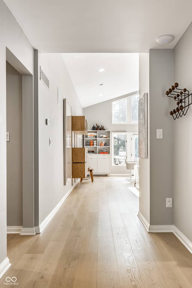 8135 Sycamore Road, Indianapolis, IN 46240, photo 5 of 75