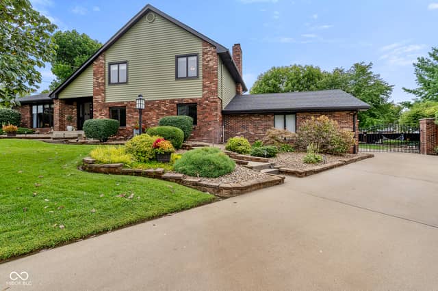 1411 Stadium Drive, Seymour, IN 47274, photo 4 of 85