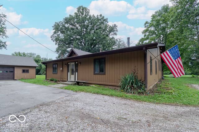 6741 Camby Road, Indianapolis, IN 46221, photo 3 of 37