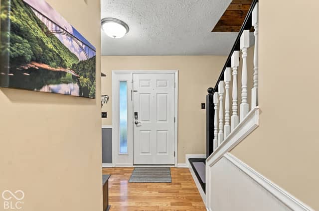 111 Oakview Drive, Mooresville, IN 46158, photo 5 of 45