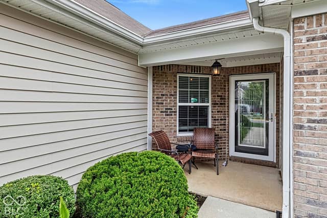 6656 W Deer Hill Drive, McCordsville, IN 46055, photo 3 of 33