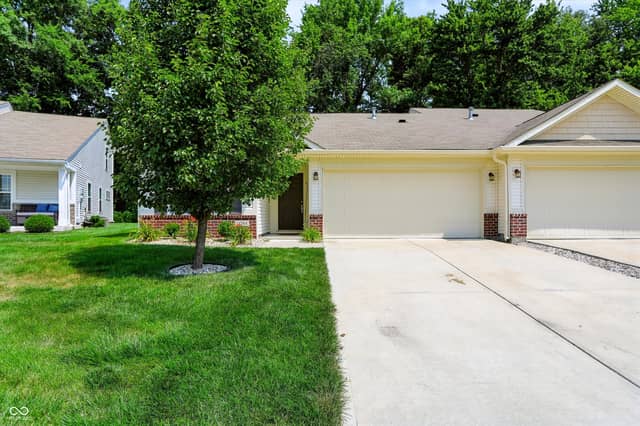 11744 Whisperwood Way, Fishers, IN 46037, photo 3 of 28