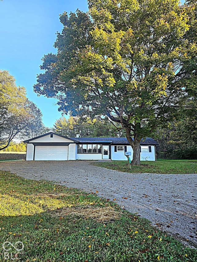 9980 Arend Road, Martinsville, IN 46151, photo 2 of 21