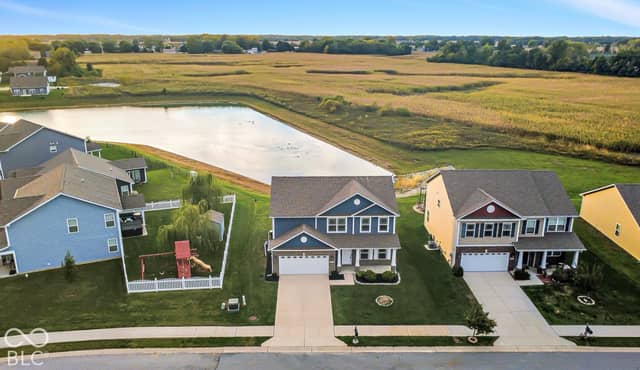 394 Longleaf Lane, Greenfield, IN 46140, photo 4 of 30