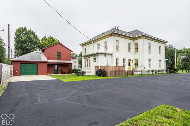 602 S 7th Street S, Terre Haute, IN 47807, photo 3 of 51