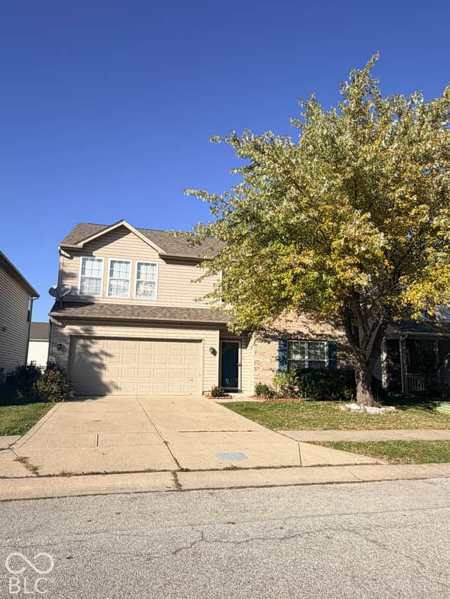 4638 Whitridge Lane, Indianapolis, IN 46237, photo 2 of 33