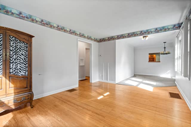 6528 Hillside Avenue, Indianapolis, IN 46220, photo 5 of 35