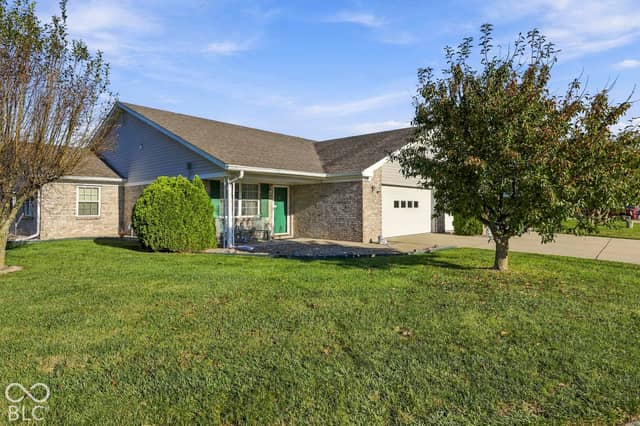 5650 Spring Mist Circle, Indianapolis, IN 46237, photo 4 of 38