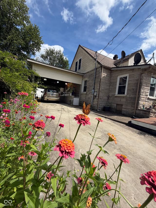 702 NW 2nd Street, Washington, IN 47501, photo 5 of 31