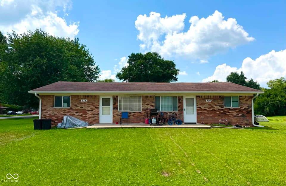 234-236 Lehr Drive, Mooresville