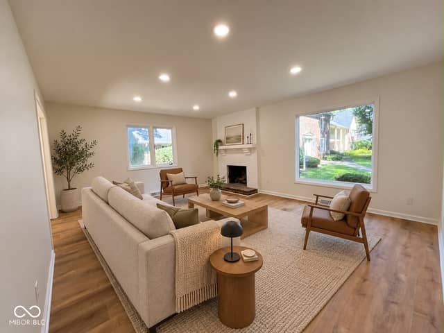 2910 Stillman Avenue, Indianapolis, IN 46268, photo 4 of 38