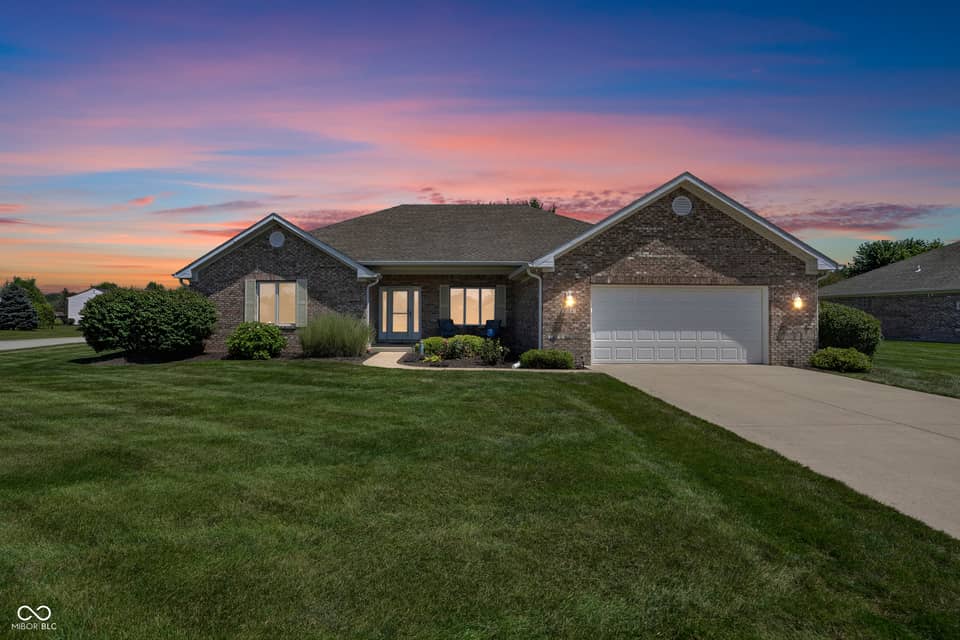 1154 Brunes Boulevard, Brownsburg, IN 46112, photo 1 of 37