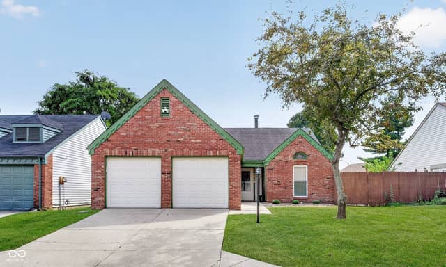 7675 Waterwood Drive, Indianapolis, IN 46214, photo 2 of 24
