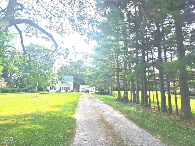 433 N Windswept Road, Greenfield, IN 46140, photo 3 of 55
